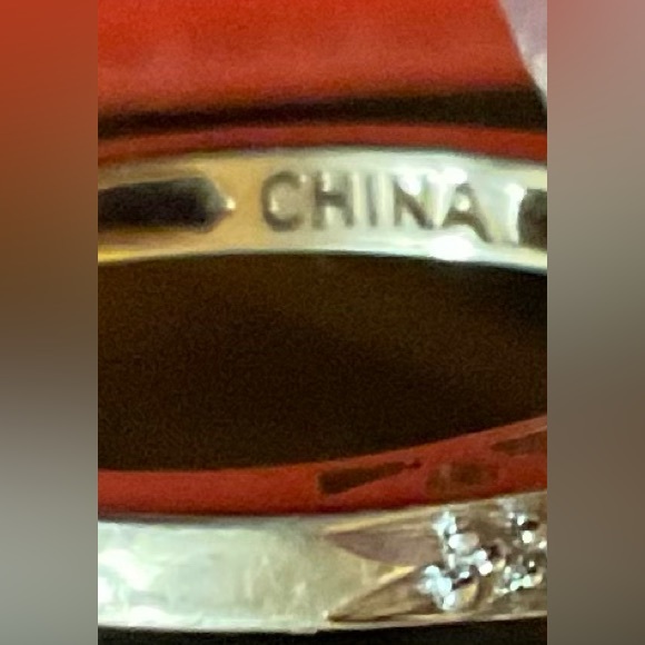 Yellow Tourmaline and diamond cut woman’s size 6 sterling silver vintage ring. - Picture 5 of 9